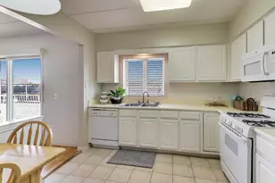 4534 N Cumberland Ave, Chicago, IL 60656 - Photo 12