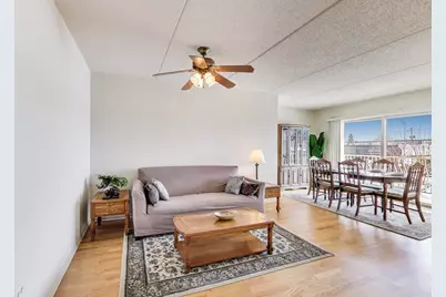 4534 N Cumberland Avenue #101, Chicago, IL 60656 - Photo 4