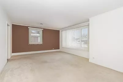 1162 W Grant Drive, Des Plaines, IL 60016 - Photo 4