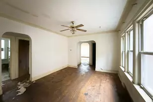 609 E 88th Pl, Chicago, IL 60619 - Photo 4