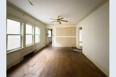 609 E 88th Place, Chicago, IL 60619 - Photo 10