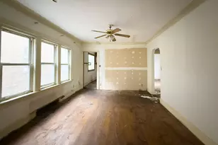 609 E 88th Pl, Chicago, IL 60619 - Photo 10