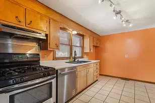 543 S Elwood St, Forsyth, IL 62535 - Photo 12