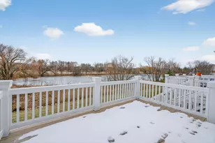 1034 Orchard Pond Ct, Lake Zurich, IL 60047 - Photo 14