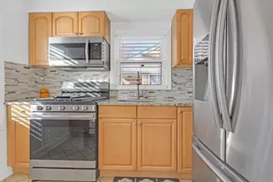 8239 N New England Ave, Niles, IL 60714 - Photo 10