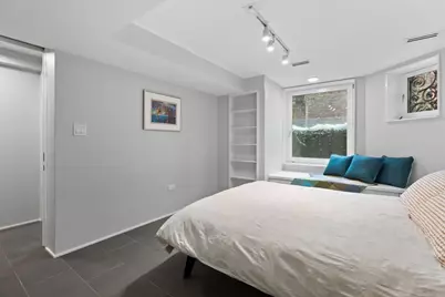 159 W Burton Place #G, Chicago, IL 60610 - Photo 32