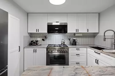 159 W Burton Place #G, Chicago, IL 60610 - Photo 16