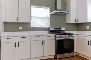 1730 E 83rd Pl, Chicago, IL 60617 - Photo 8