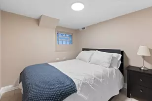 3059 N Gresham Ave, Chicago, IL 60618 - Photo 24