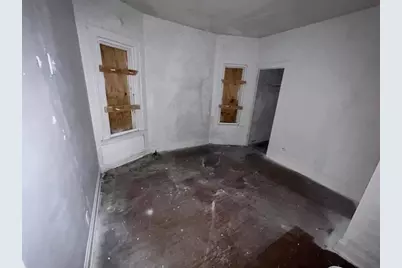 10453 S Indiana Avenue, Chicago, IL 60628 - Photo 6