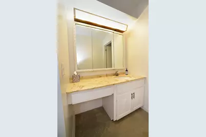 2333 Central Street #502, Evanston, IL 60201 - Photo 10