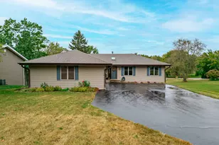 1397 Pier Dr, Davis, IL 61019 - Photo 2