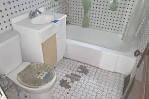 506 E 144th St, Dolton, IL 60419 - Photo 14