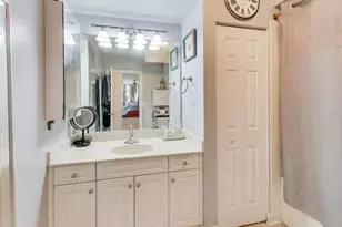 8300 Callie Ave, Morton Grove, IL 60053 - Photo 16