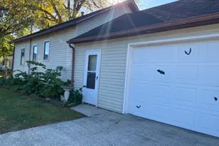 667 Swift Ave, Oglesby, IL 61348 - Photo 2