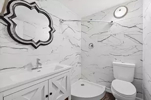 [Address not provided], Glendale Heights, IL 60139 - Photo 8