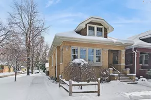 4957 N Lowell Ave, Chicago, IL 60630 - Photo 2