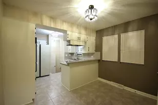 3133 W 101st Pl, Evergreen Park, IL 60805 - Photo 8