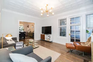 3644 N Pine Grove Ave, Chicago, IL 60613 - Photo 2