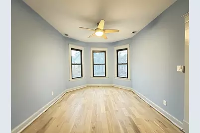 3245 N Lakewood Avenue #2, Chicago, IL 60657 - Photo 8