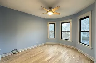 3245 N Lakewood Ave, Chicago, IL 60657 - Photo 12