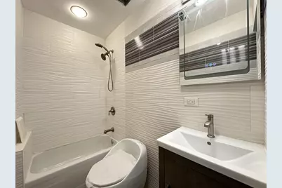 3245 N Lakewood Avenue #2, Chicago, IL 60657 - Photo 20