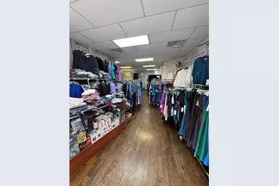 1022 W Leland Avenue, Chicago, IL 60640 - Photo 6