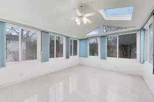 4053 Cumnor Rd, Downers Grove, IL 60515 - Photo 10