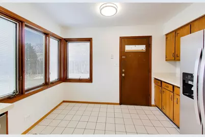 4053 Cumnor Road, Downers Grove, IL 60515 - Photo 6