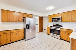 4053 Cumnor Rd, Downers Grove, IL 60515 - Photo 4