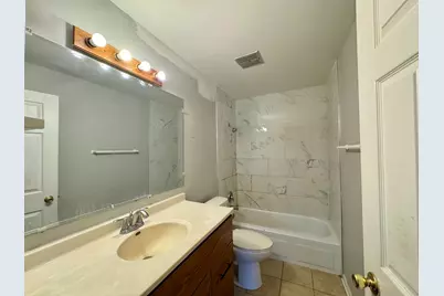 1075 Higgins Quarters Drive #3-208, Hoffman Estates, IL 60169 - Photo 16