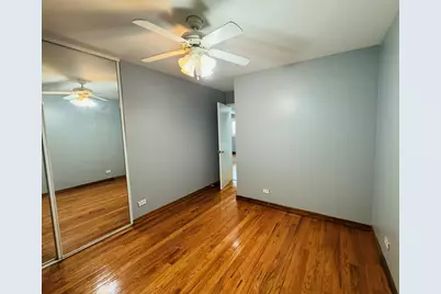 670 Lakeview Lane, Hoffman Estates, IL 60169 - Photo 12