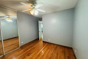 670 Lakeview Ln, Hoffman Estates, IL 60169 - Photo 12