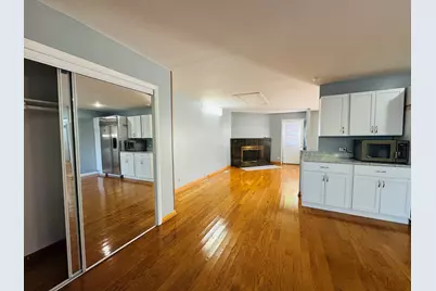 670 Lakeview Lane, Hoffman Estates, IL 60169 - Photo 6