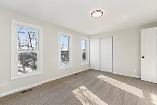 1333 Petersburg Ct, Carol Stream, IL 60188 - Photo 12