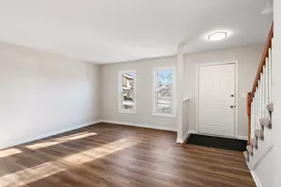 1333 Petersburg Ct, Carol Stream, IL 60188 - Photo 2