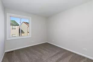 1333 Petersburg Ct, Carol Stream, IL 60188 - Photo 14