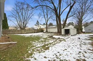 115 Cedar St, Sandwich, IL 60548 - Photo 12