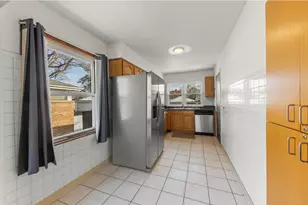[Address not provided], Bellwood, IL 60104 - Photo 6
