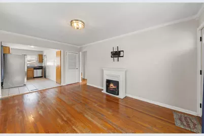 [Address not provided], Bellwood, IL 60104 - Photo 4