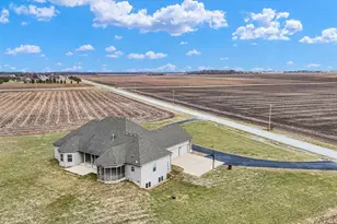 2595 County Road 500 E, Mahomet, IL 61853 - Photo 70