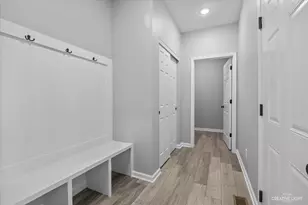 3431 Comstock Ave, Dekalb, IL 60115 - Photo 8