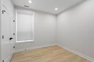 5004 S Prairie Ave, Chicago, IL 60615 - Photo 24