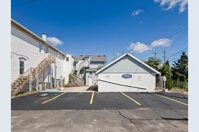 111 W Railroad Avenue NW, Bartlett, IL 60103 - Photo 8