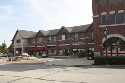 111 W Railroad Avenue NW, Bartlett, IL 60103 - Photo 32