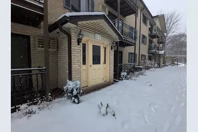 5139 N East River Road #170B, Chicago, IL 60656 - Photo 2
