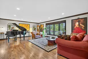 1886 Clover Dr, Inverness, IL 60067 - Photo 2