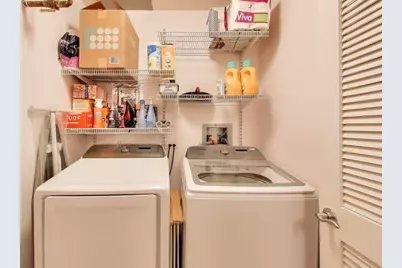 3140 N Sheffield Avenue #504, Chicago, IL 60657 - Photo 16