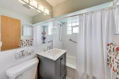 304 Amherst Avenue, Des Plaines, IL 60016 - Photo 16
