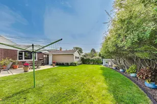 304 Amherst Ave, Des Plaines, IL 60016 - Photo 22